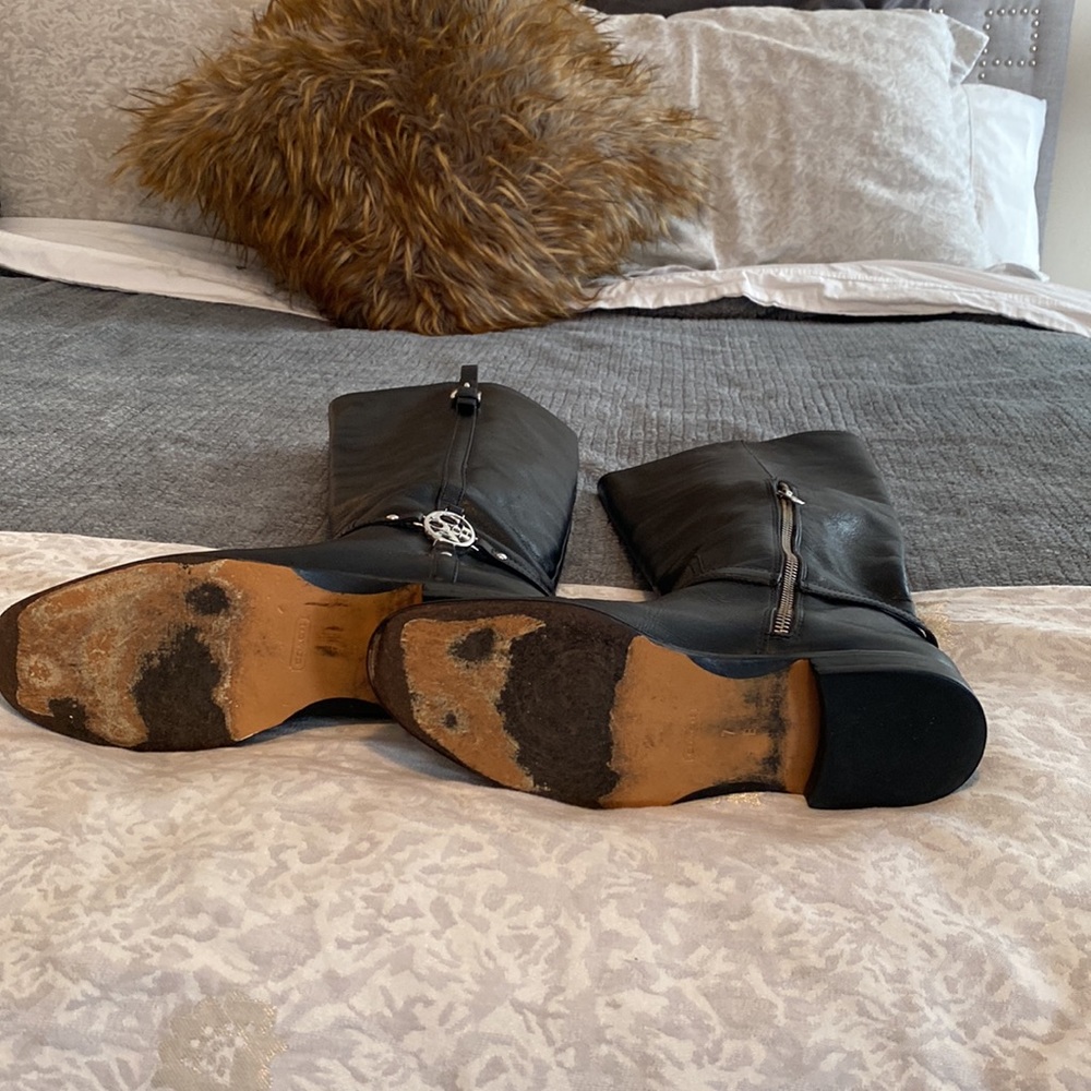 Coach Milan calf leather logo boots -size 7 - Picture 4 of 5